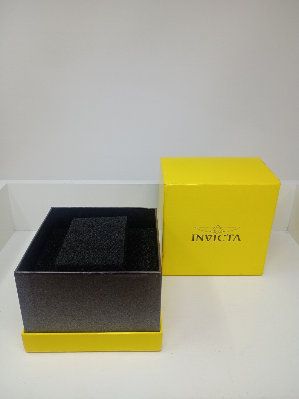 Invicta Yellow Watch Gift Box - Men's Accessory Packaging